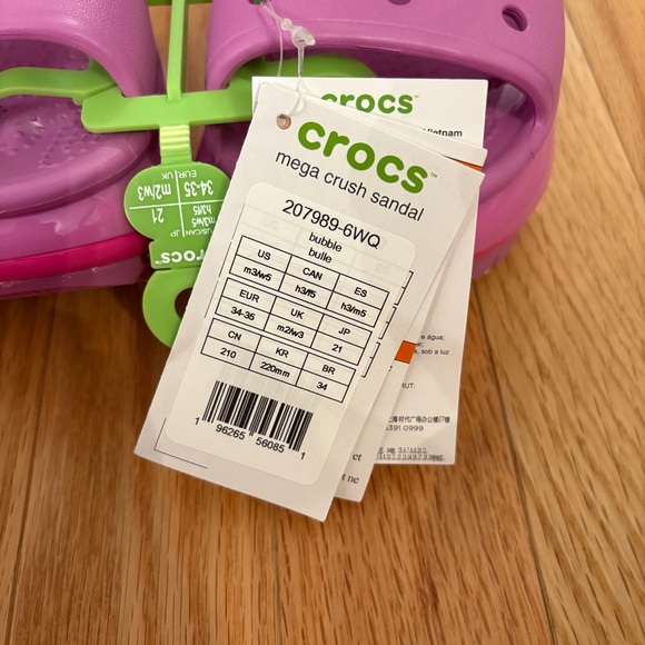 Crocs Mega Crush Sandal in Bubble - Picture 9 of 13